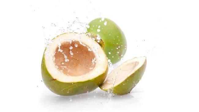 5 Cara Minum Air Kelapa untuk Menurunkan Berat Badan