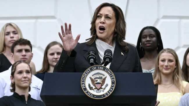 Capres Kamala Harris Blak-blakan Sebut Iran Musuh Terbesar AS