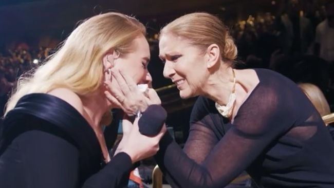 Adele Beber Alasan Mewek Lihat Celine Dion Datang ke Konsernya