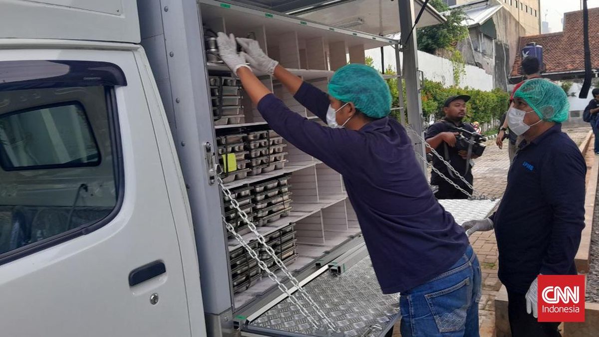 Ribuan Makanan Disebar ke Sekolah Jakarta, Ada Ayam & Tumis Kacang