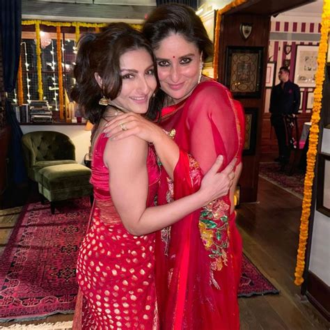Kareena Kapoor Khan Disambut Hangat Ribuan Fans Saat Grand Opening Toko Emas Terbesar Eropa