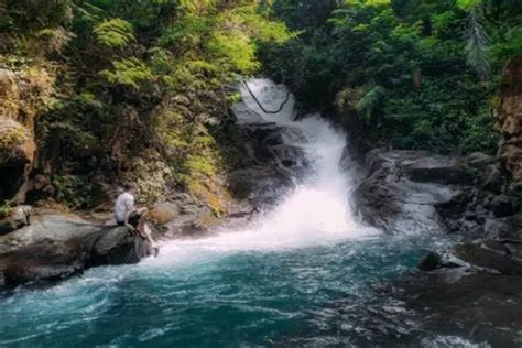 Pesona Curug Panjang Air Terjun Seluncuran Eksotis di Tengah Hutan Pinus Megamendung Bogor